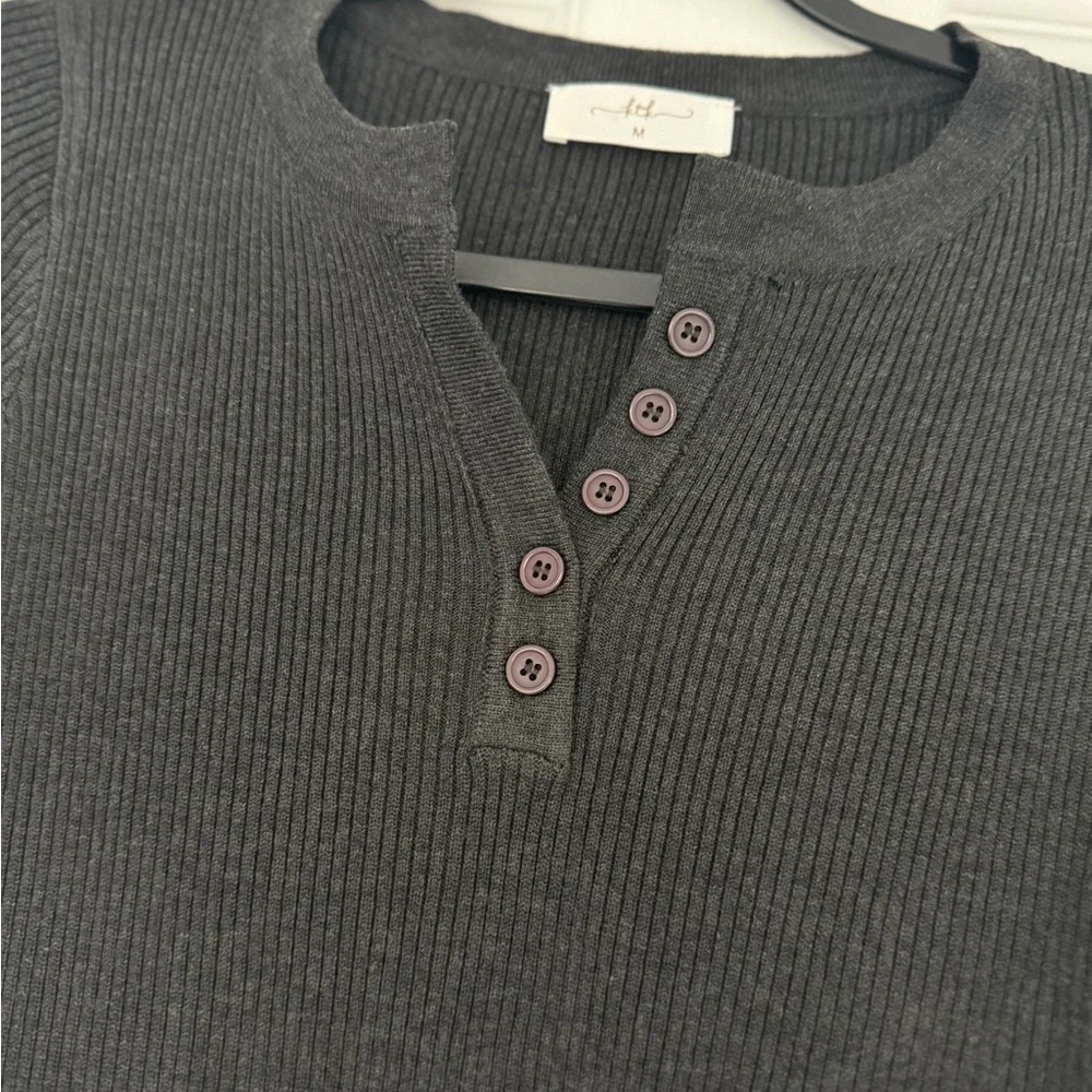Ribbed Knit Long Sleeve Henley Sweater Dress – Dark Gray, Size M - Picture 3 of 4
